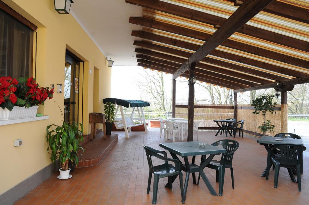 מולינלה Locanda Al Cavaliere מראה חיצוני תמונה