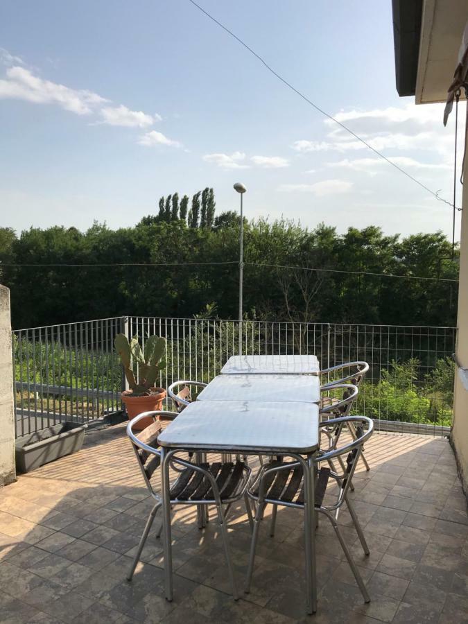 מולינלה Locanda Al Cavaliere מראה חיצוני תמונה