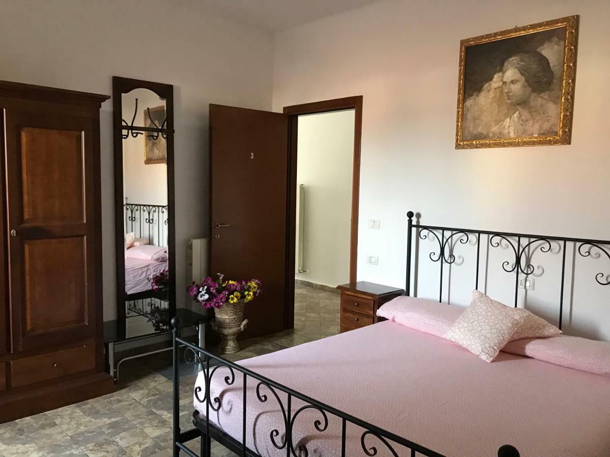 מולינלה Locanda Al Cavaliere מראה חיצוני תמונה